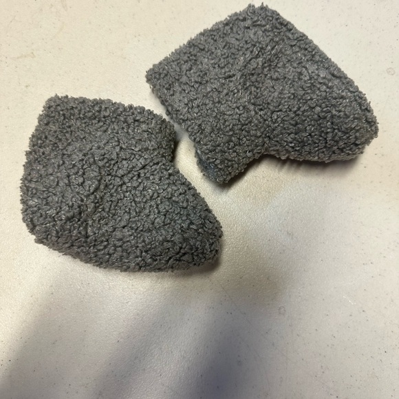 ZARA GREY DEEP PILED Velcro side strap unisex cottagecore bootie 6-9mths - Picture 1 of 10